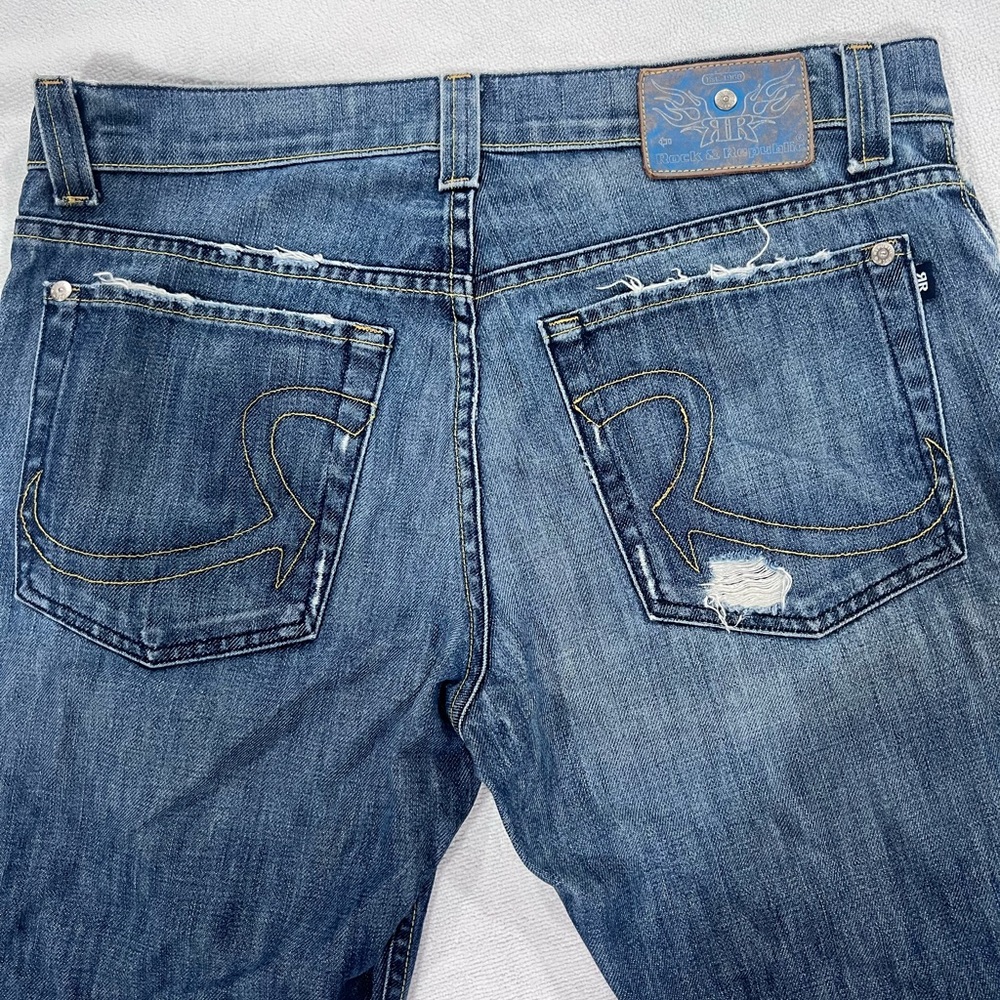 Men’s rock and Republic jeans